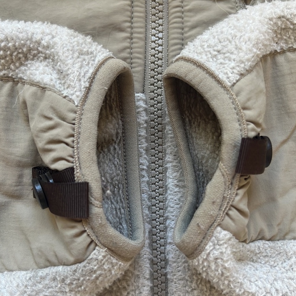 The North Face Jacket - Picture 3 of 4